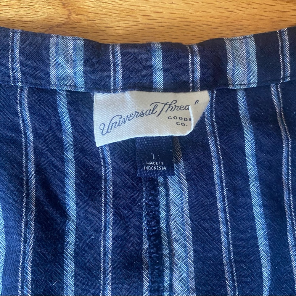 Universal Thread Striped Tie Front Top - Picture 5 of 6